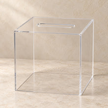 Tissue Box Cover in clear acrylic, empty