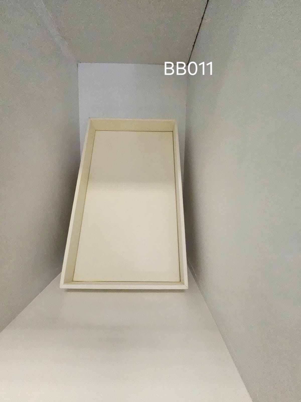 Shallow ivory rectangular tray