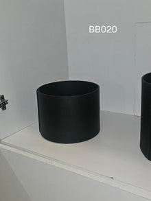 Low straight-walled round box in matte black